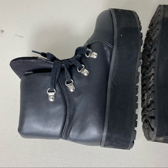 FOREVER 21 BLACK PLATFORM LACED BOOTS SIZE 7 - Picture 4 of 8